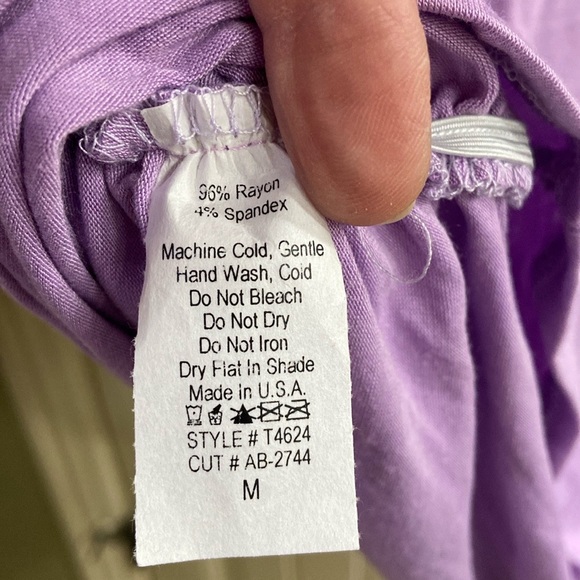 Top and/or Cardigan by The Zig Zag Stripe Brand. - Picture 6 of 16